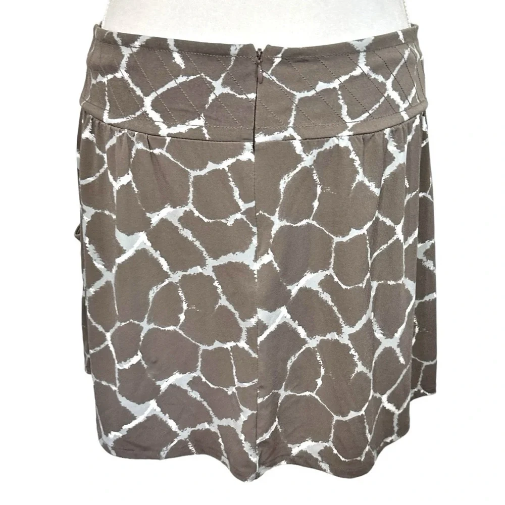 🌸Banana Republic- Gray Giraffe Print Short Skirt w/ Pockets - Size S
